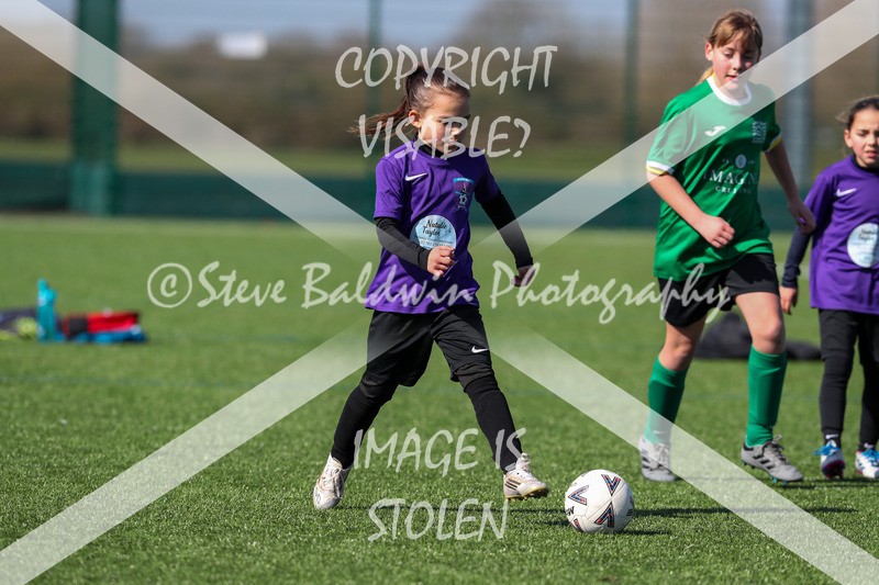 1DX20353 - 2026-03-21 FC Abbey Meads U9 Purple Girls V Stratton Juniors FC U9 Pheonix Girls