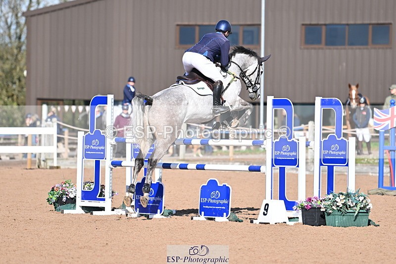 231014A-113432-04428 - Cls 18 Newcomers & 1.10m Open