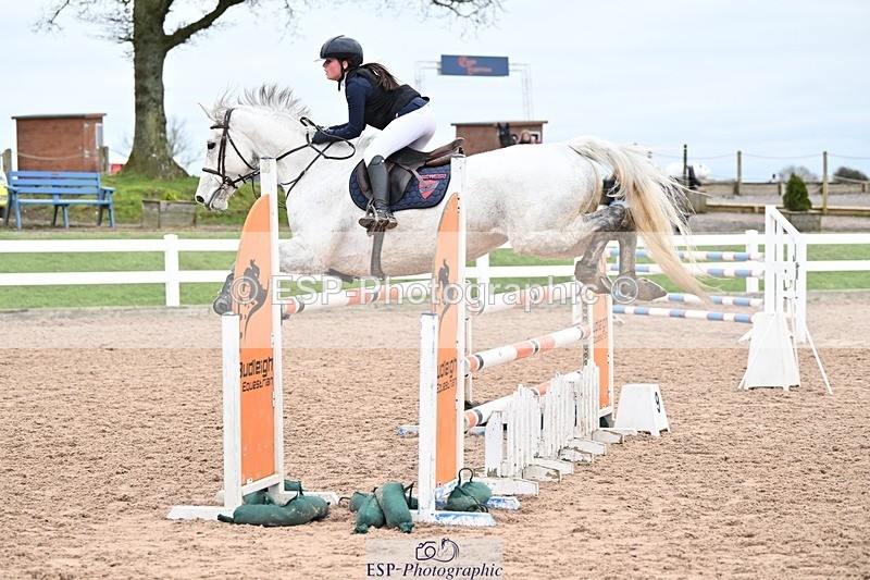 250112-132858-01479 - Cls 20 Newcomers and 1.10m Open