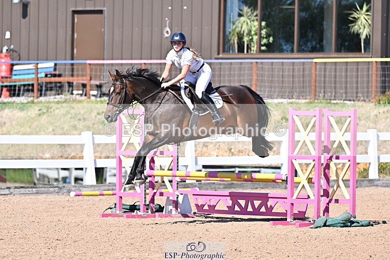 250708A-170253-00173 - 70cm Classes