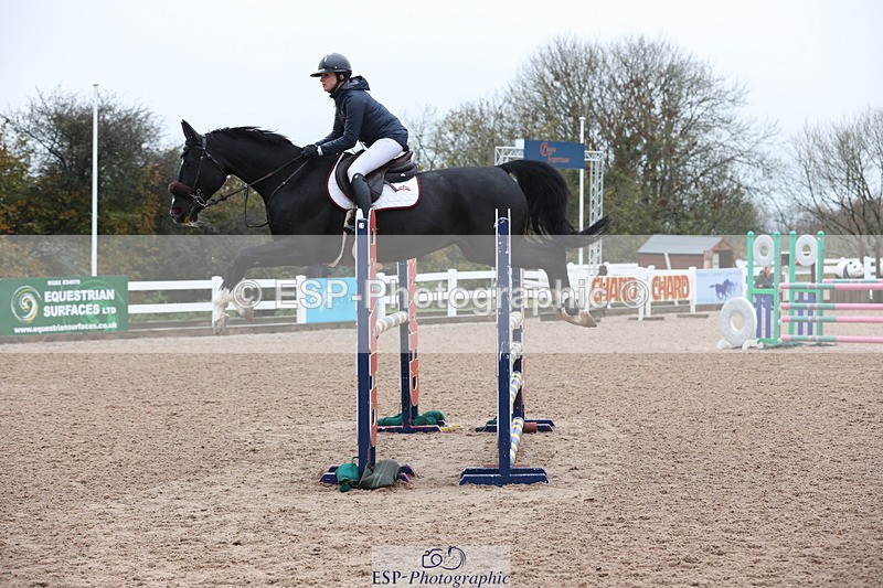 231112A-133322-04527 - Cls 20 Newcomers & 1.10m Open