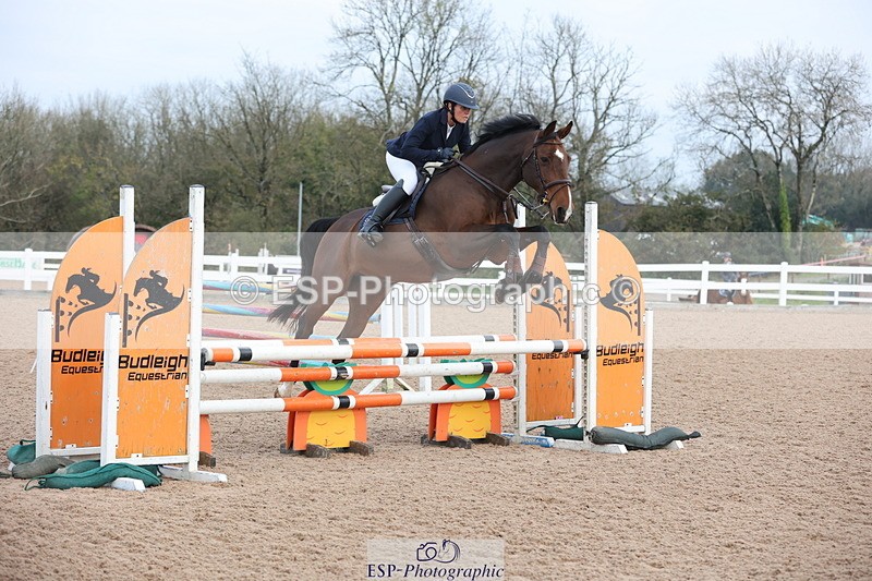 241101A-085015-00433 - FRI Cls 2 British Novice and 90cm Open