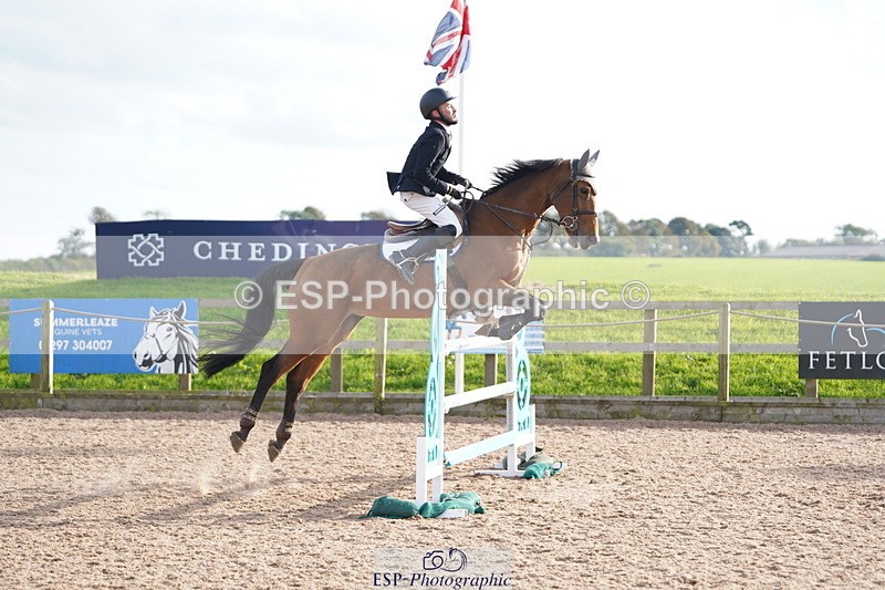 241005A-162550-05213 - SAT Cls 12 Snr Fox & 1.20m Open