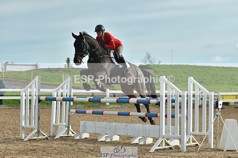 231111A-130240-02021 - Cls 12 Newcomers & 1.10m Open