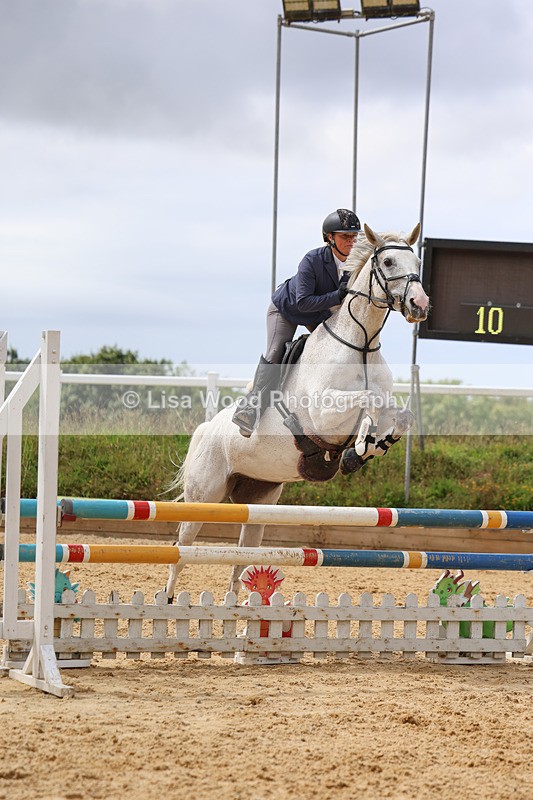 3E7A1139 - Class 11: Senior Discovery/1m open