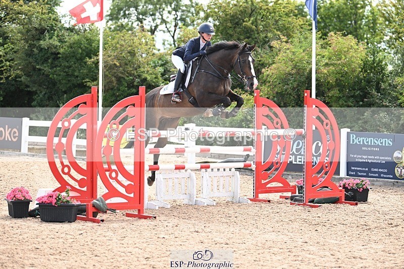 250723-153722-01176 - Cls 6 Foxhunter and 1.20m