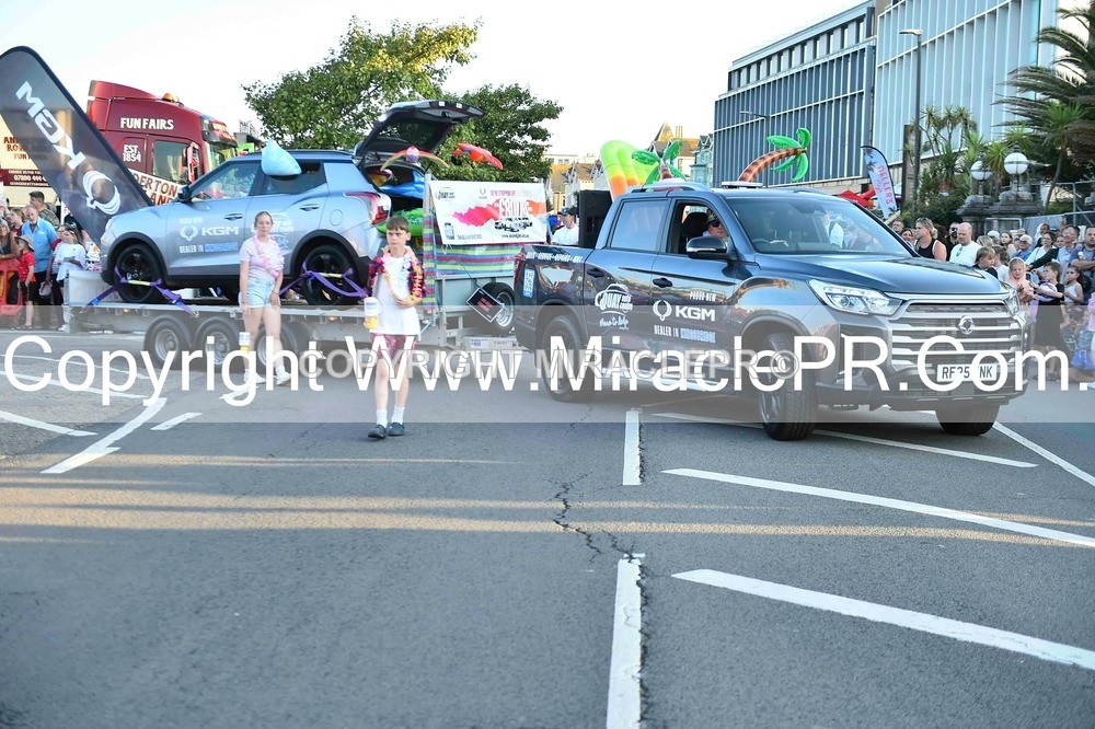 SH4_3915 - Carnival Procession.