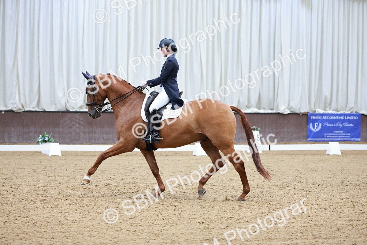 SBM_016388 - Class 5 - FEI INT II - 17.24-18.20