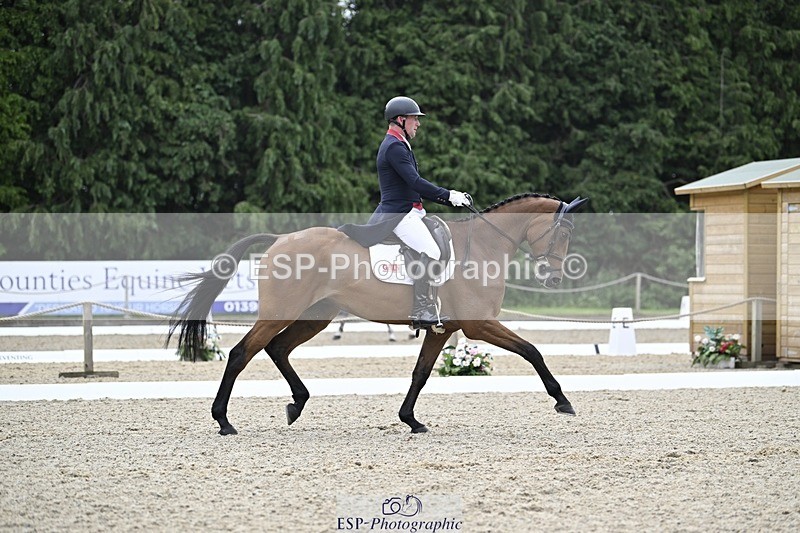 000101-220612-04534 - 403-CRAZY_DU_LOIR-Oliver_Townend