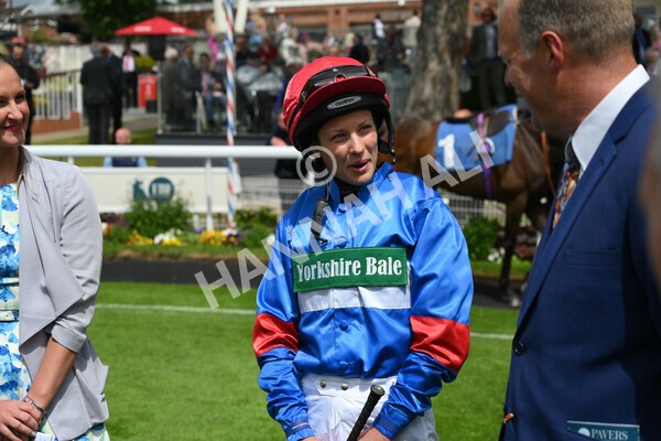 yr11062022r2-37 - Race 2 2.00pm Queen Mother's Cup