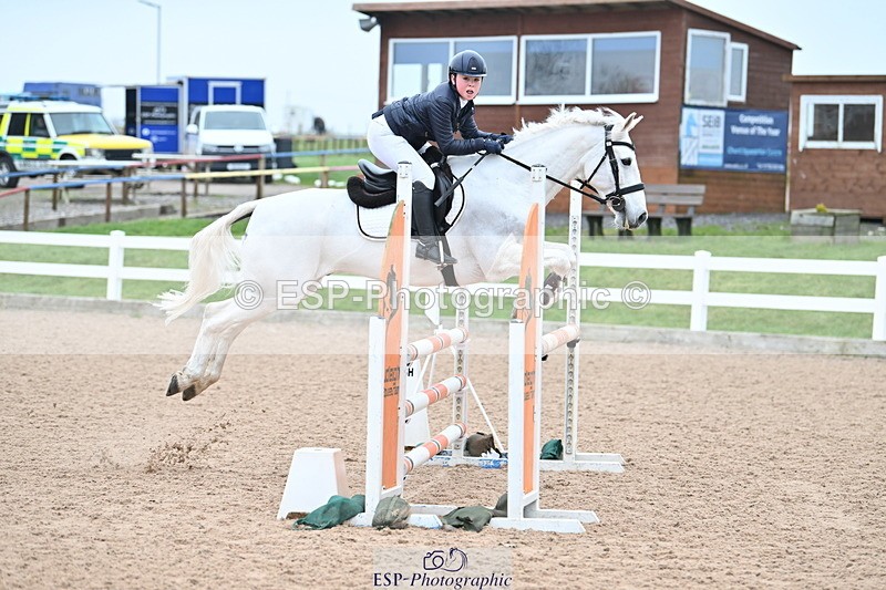 240128A-122057-00839 - Cls 4 Pony Newcomers and 1m Open