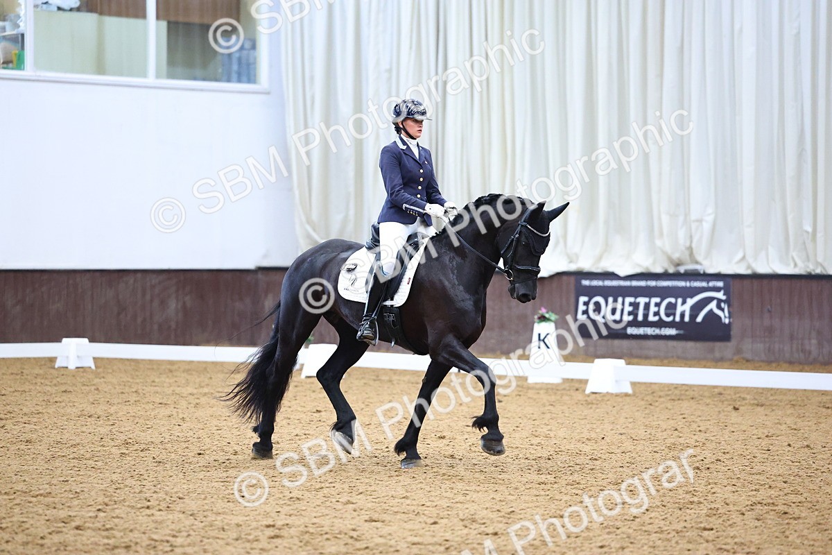 SBM_006583 - Class 5 - novice 6 - 12.04-13.07