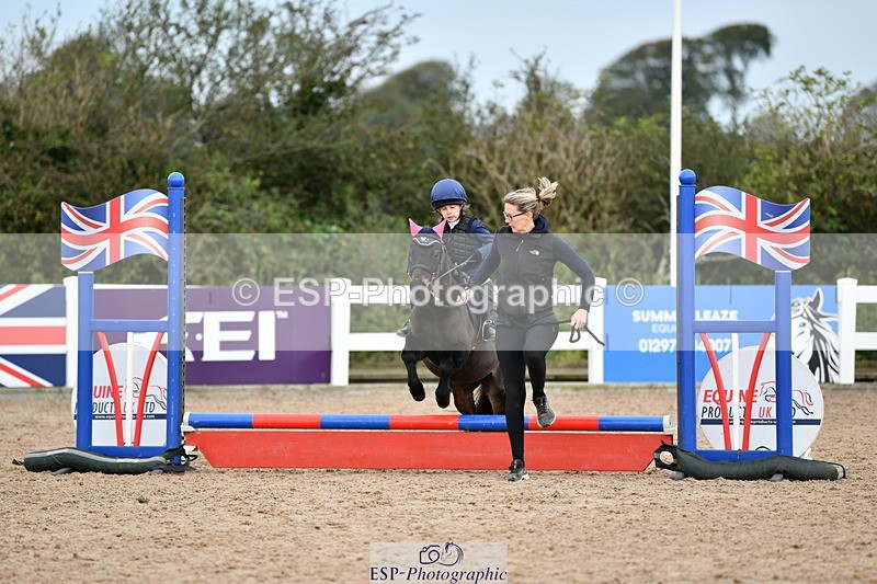 241013B-103259-00394 - Cls 2c 40cm Lead Rein