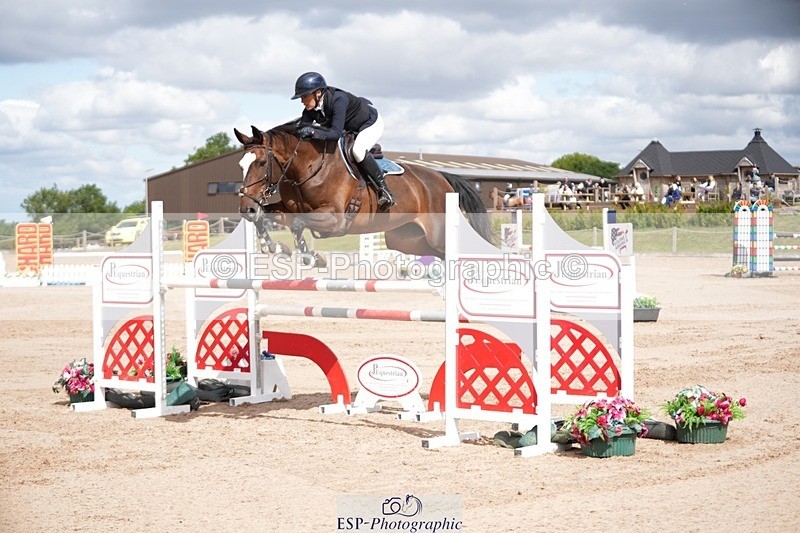 250801-105248-04810 - Cls 14 Snr Fox 1st Rnd