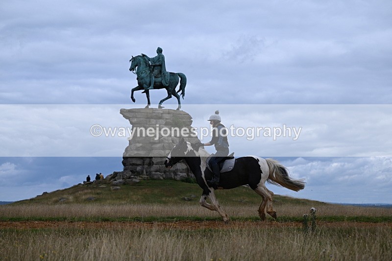 DSC_6476 - Time at Statue 12:17 to 12:44