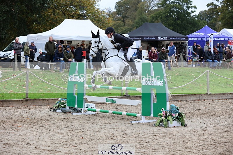 251026A-142852-26342 - G-558-Chloe.Chamulewicz