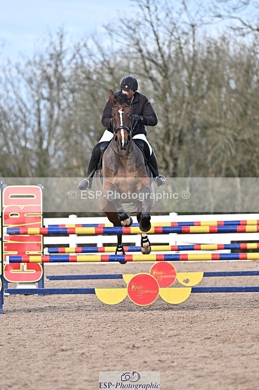 251126-125712-00549 - Cls 4 Newcomers and 1.10m