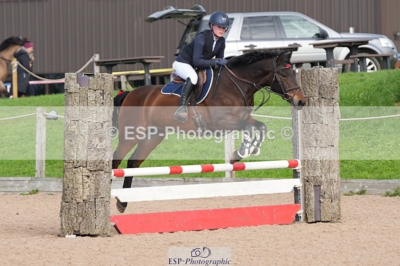 250921-100738-02105 - Cls 4 Pony British Novice and 80cm