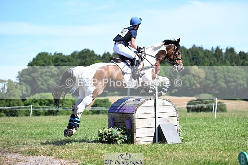 260530A-112216-13353 - C-328-Emma.Scott