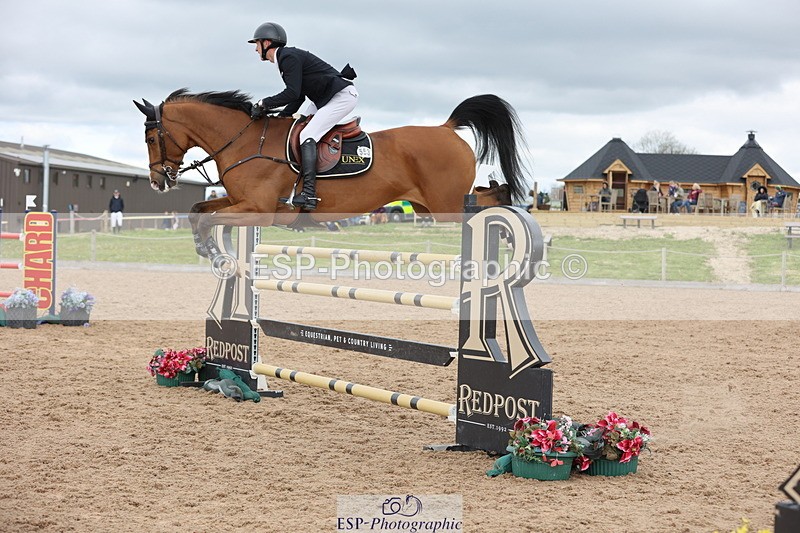 240419A-121750-07141 - Cls 6, 2 Star Medium Tour 1.35m