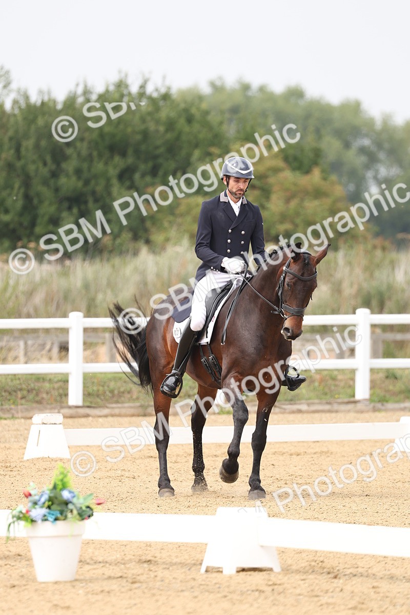 SBM_007094 - Class 9 - FEI INT I - 13.37-14.33