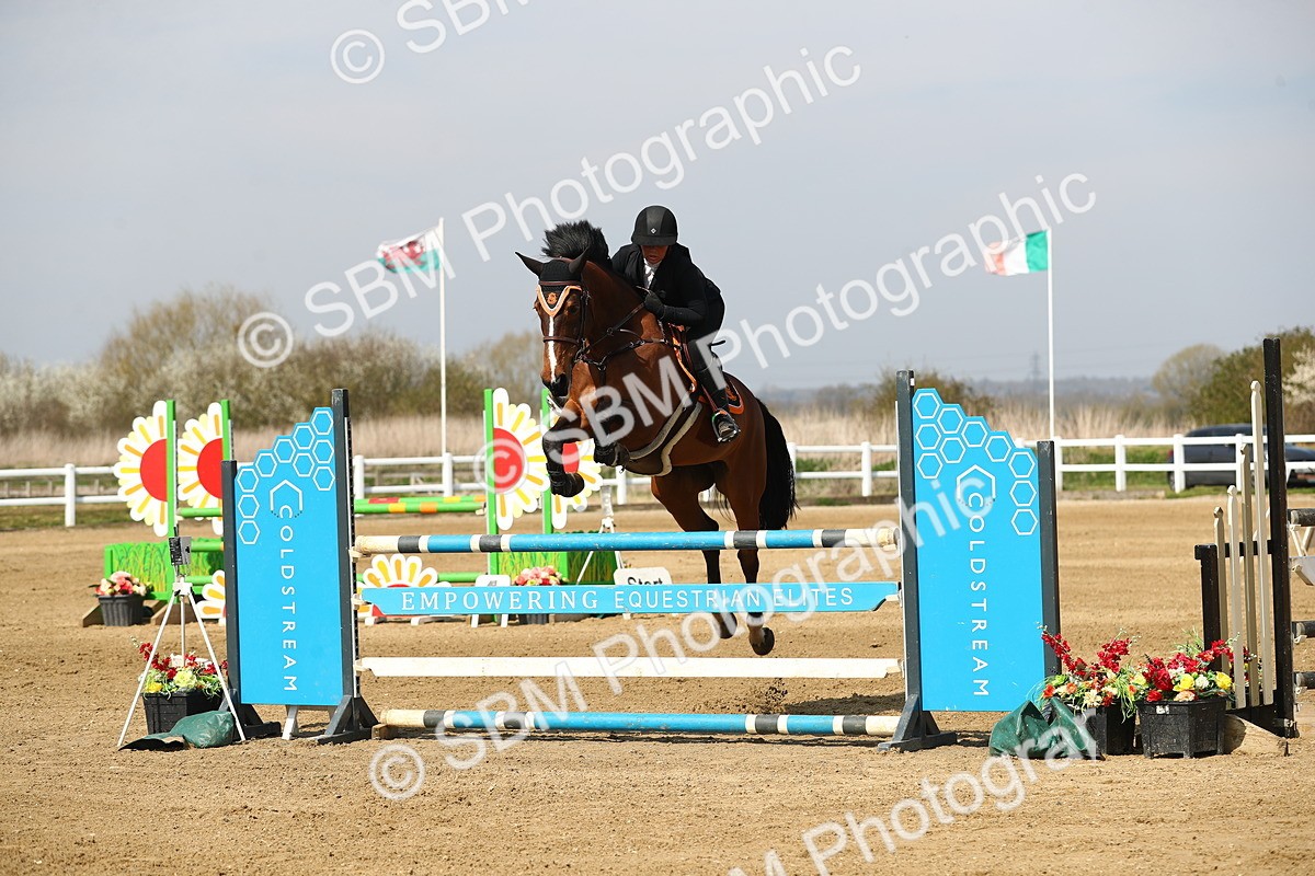 SBM_002509 - Class 10 - Senior Newcomers - 1.10m