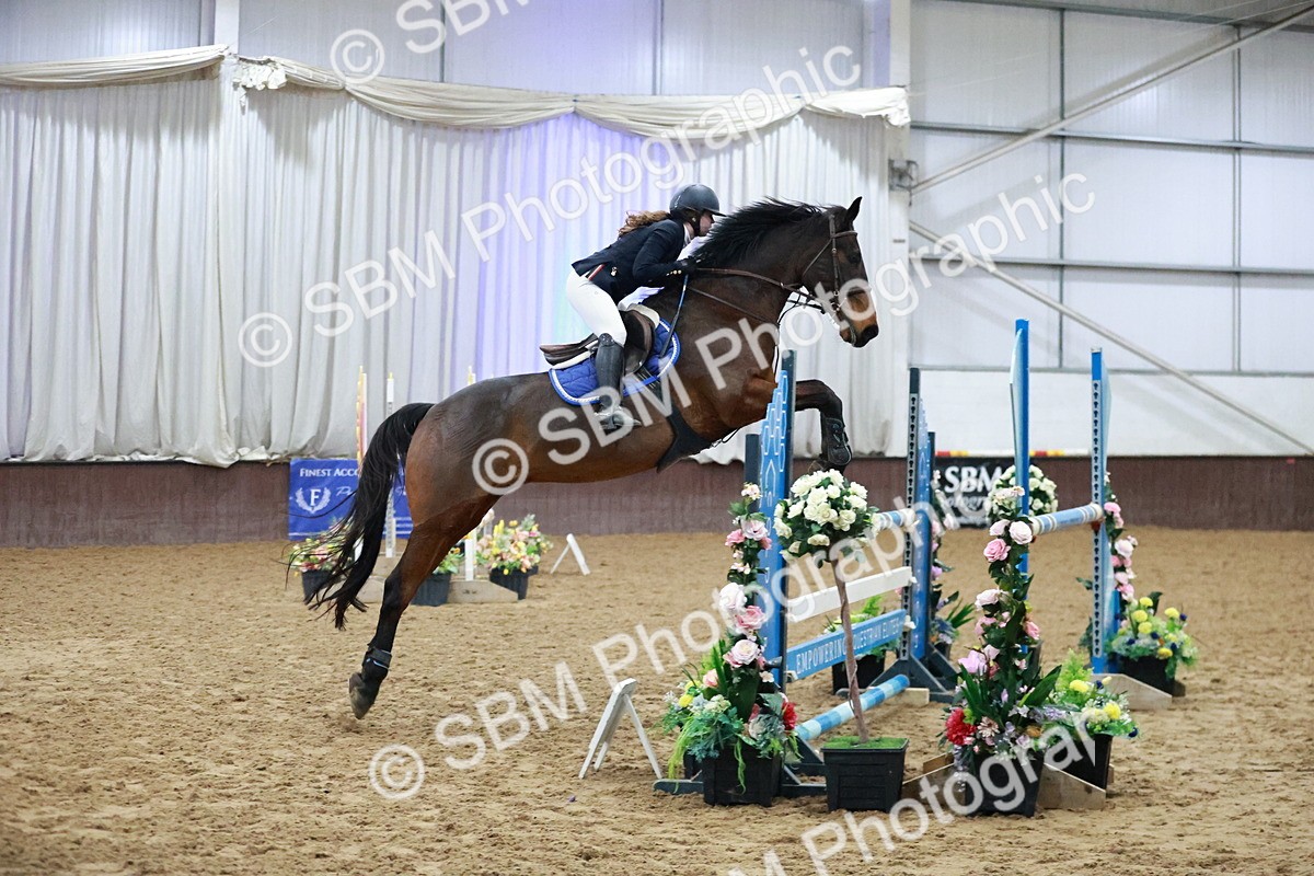 SBM_004584 - Class 17 - Senior Newcomers - 1.10m