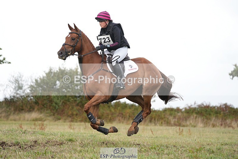 250831-154031-12066 - O-723-Lizzie.Luxton