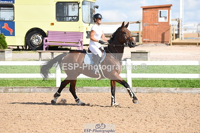 230915A-150702-00752 - Cls 12 1.05m Amateur Qualifier