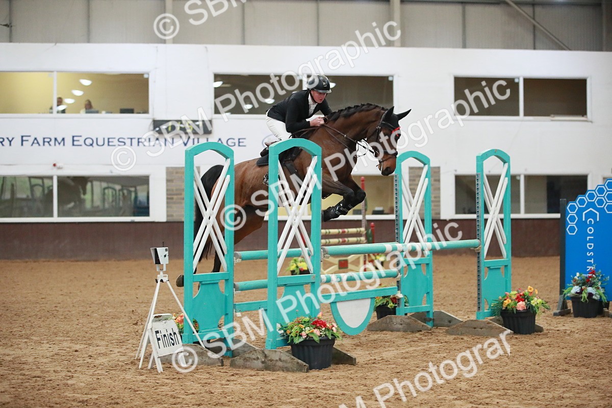 SBM_000947 - Class 4 - Senior Newcomers - 1.10m Open