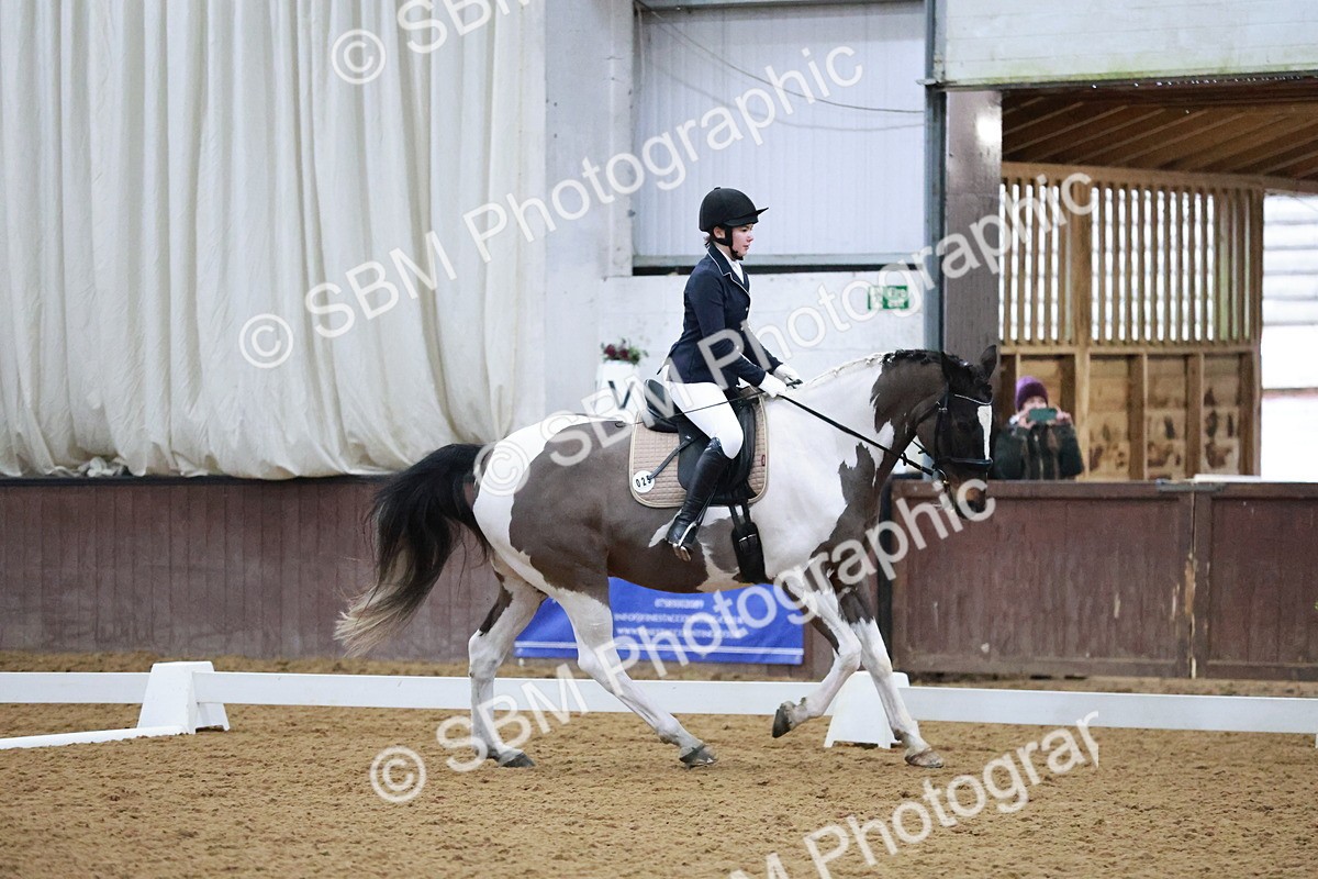 SBM_000540 - Class 7-6 - Novice 3-Novice 2