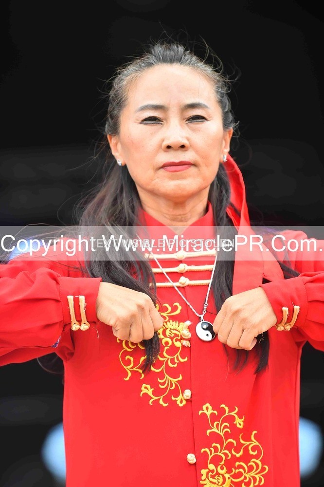 SH4_1441 - Tai Chi with Lisa Kay.