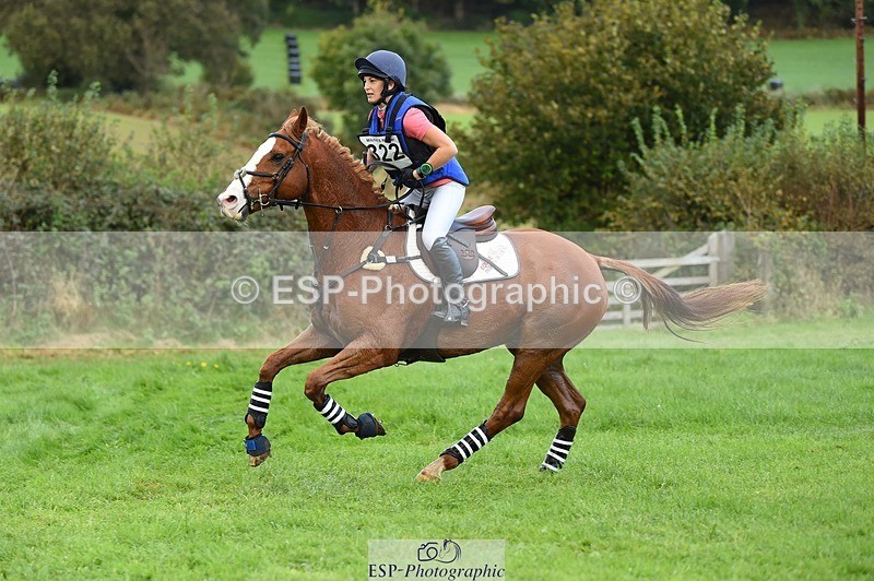 231022-132014-28420 - 322-BALLYBOLGER.LIONMAN-Sarah.Perry-XC