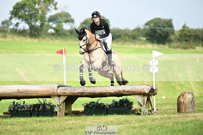 240831A-120238-02008 - 012-Frankie.Mckechnie-DUNBYMOONLIGHT