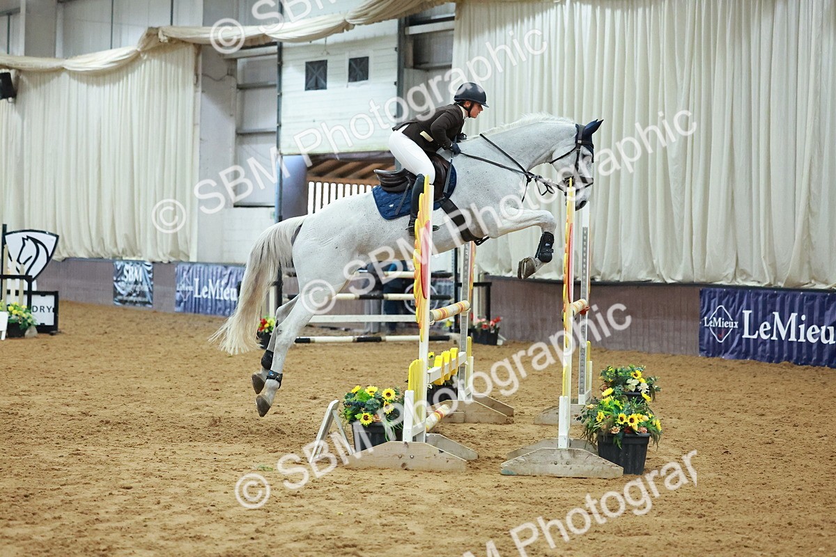 SBM_007290 - Class 19 - Senior Newcomers 1.10m