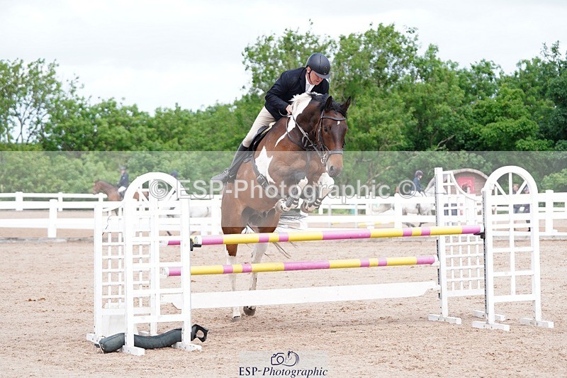 250525-114736-09285 - Cls 33 A&B Snr Disc & 1.00m Open