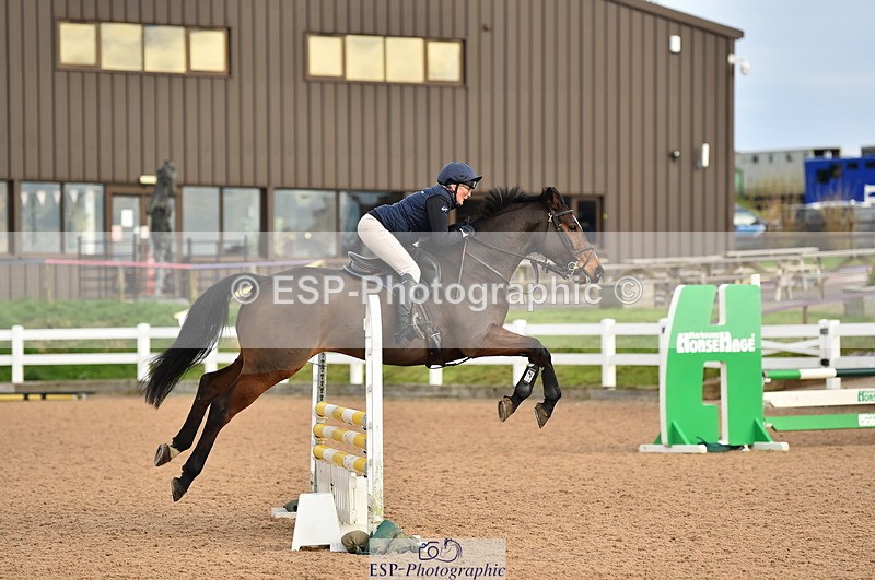 231122A-102056-00060 - Cls 1 British Novice & 90cm Open