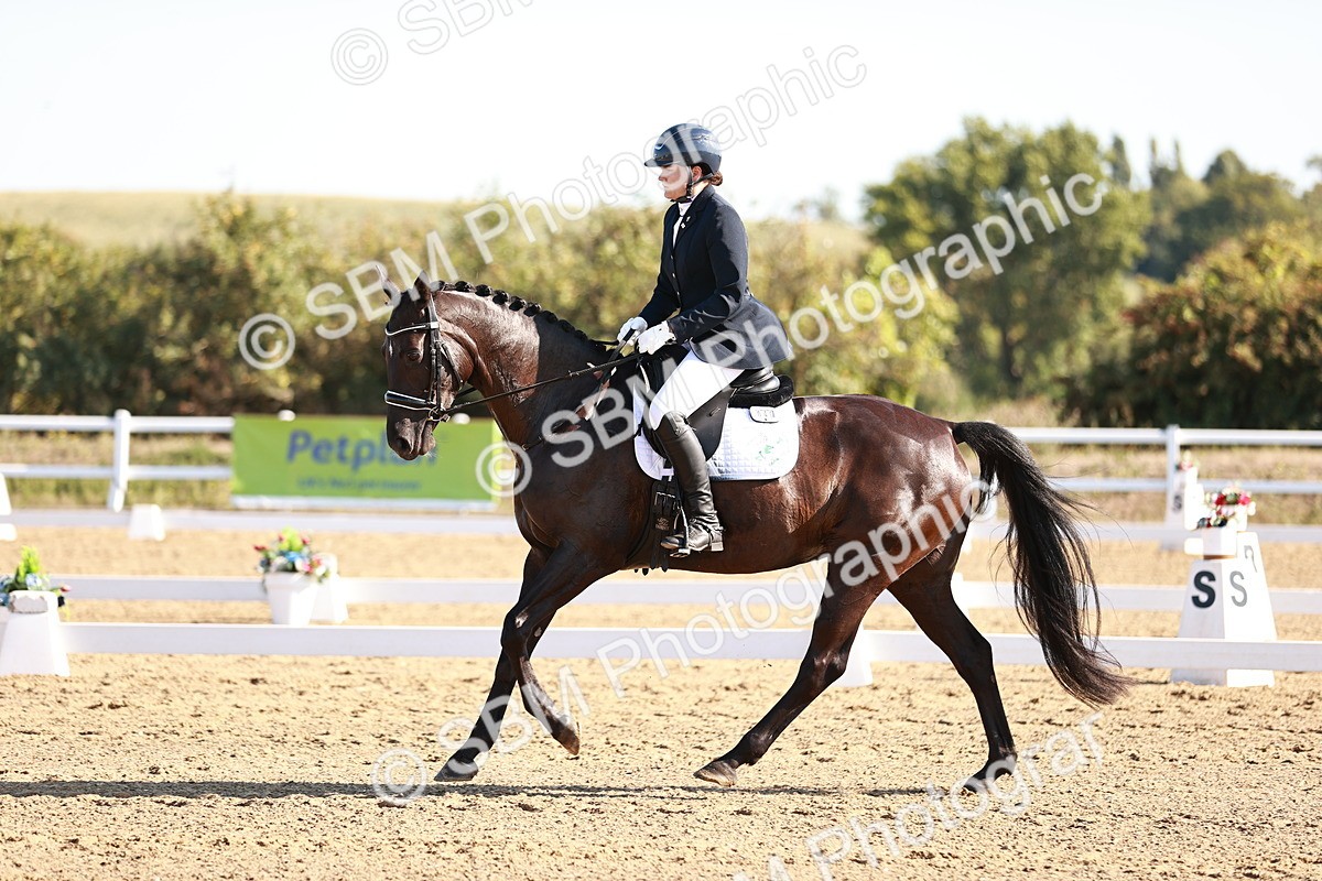 SBM_004294 - Class 12 - Novice 5 - 9.07-10.10