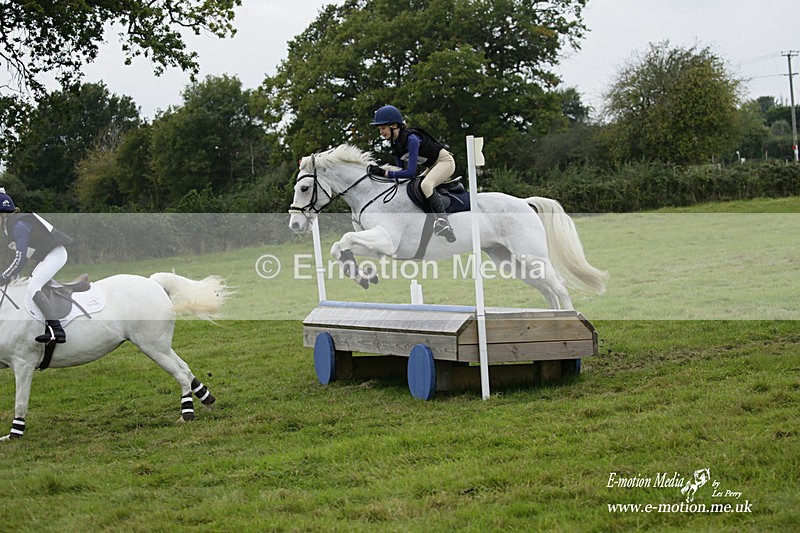  WWHT 171021 2136 - Novice Pairs (0.80m)  17/10/21
