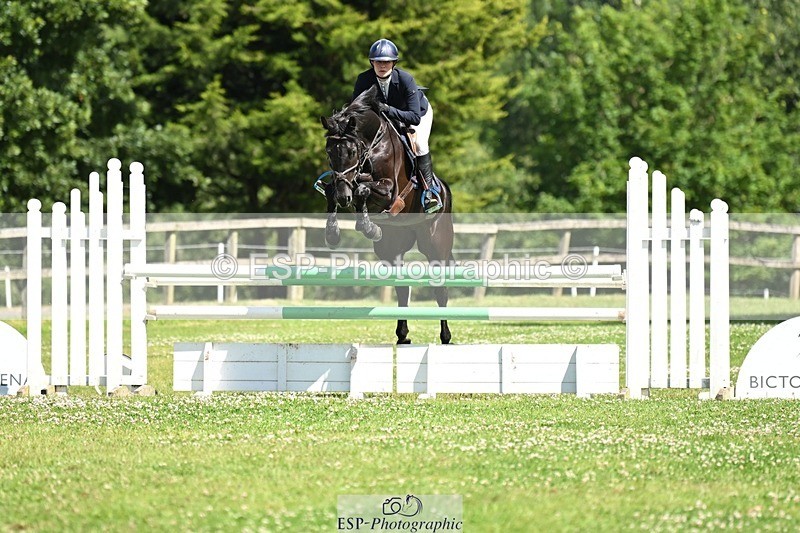 240706-111111-14778 - Cls 40 Newcomers