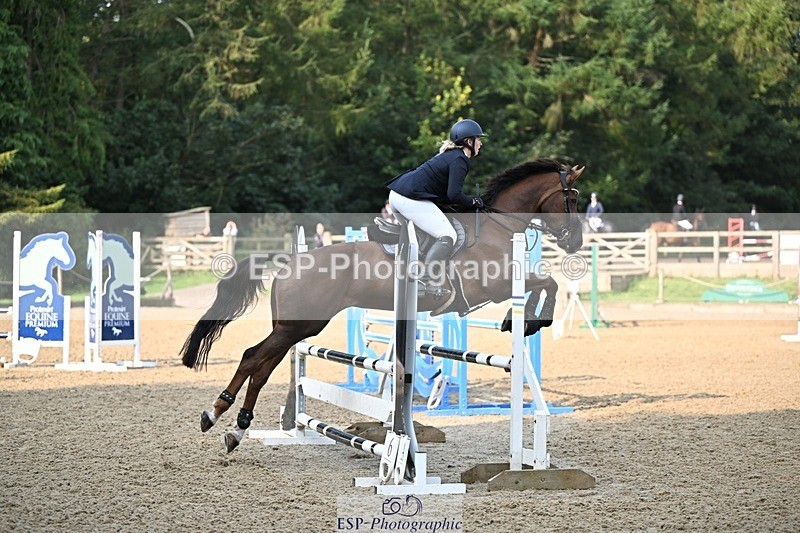 240818-090617-03316 - Cls 8A Snr British Novice