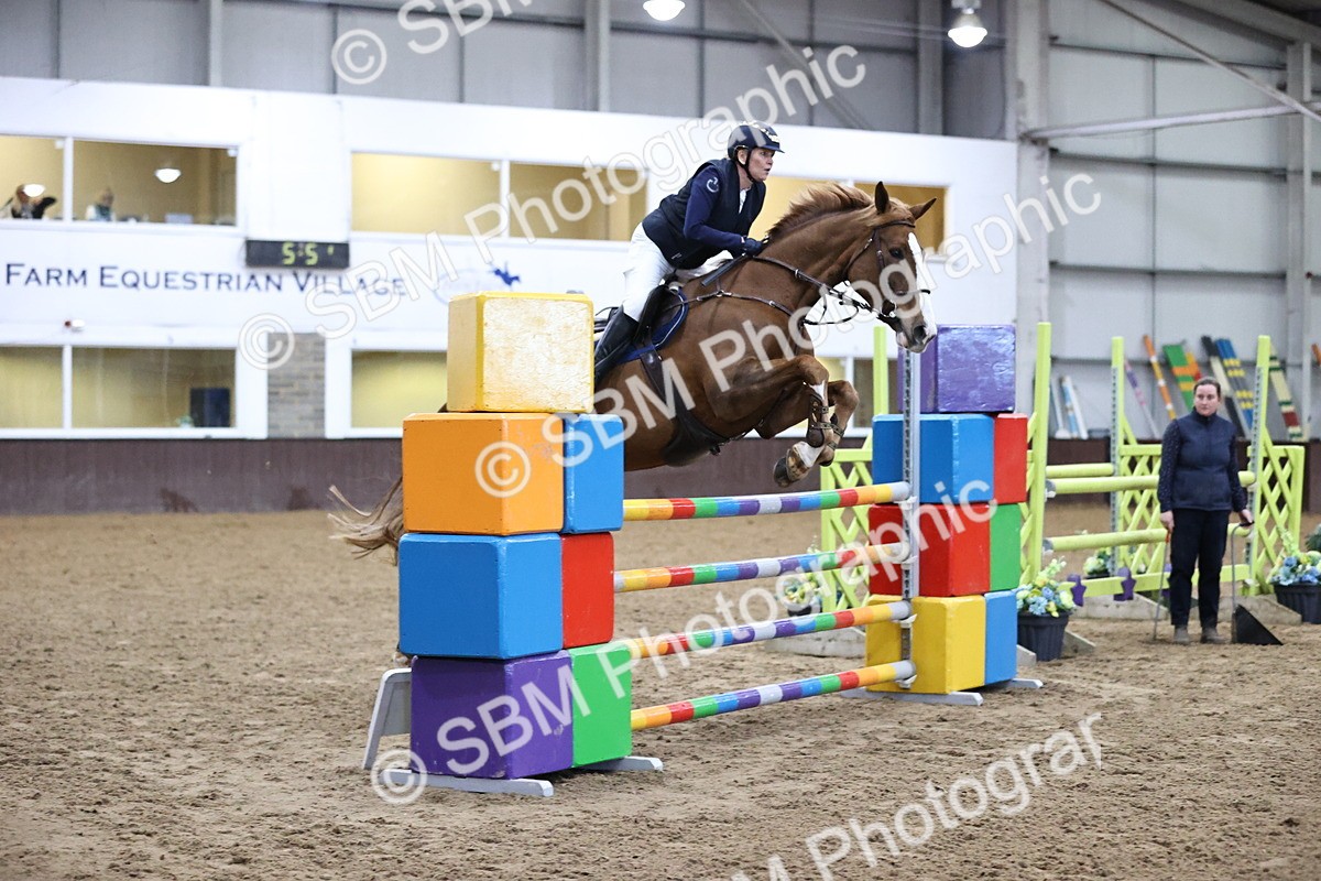 SBM_001790 - Class 4 - Senior Newcomers - 1.10m Open