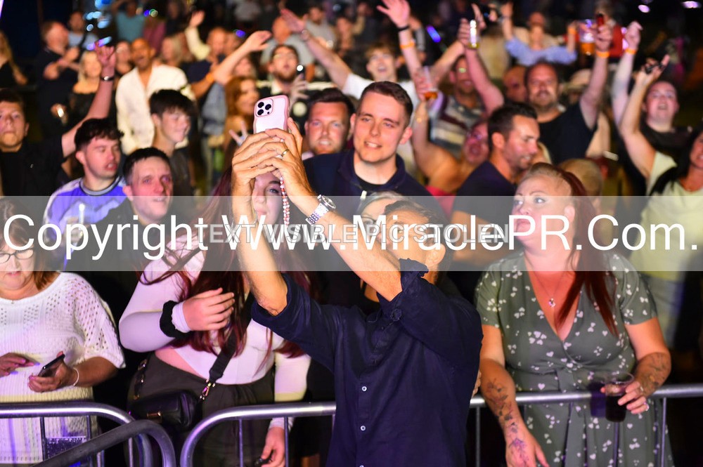 SH4_8605 - Pat Sharp.