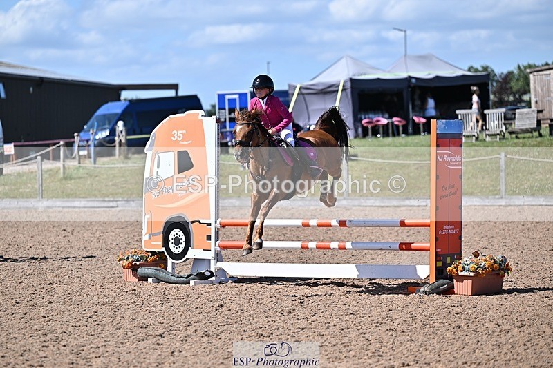 250627-161902-00677 - Cls 6 Stepping Stones 128cm and 138cm