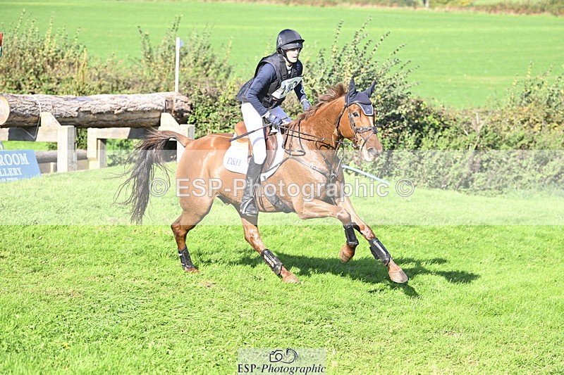 251024A-124734-11275 - B-139-Kirsty.Short