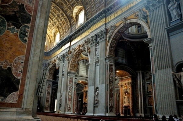 Aisle side view - St. Peter's Basilica
