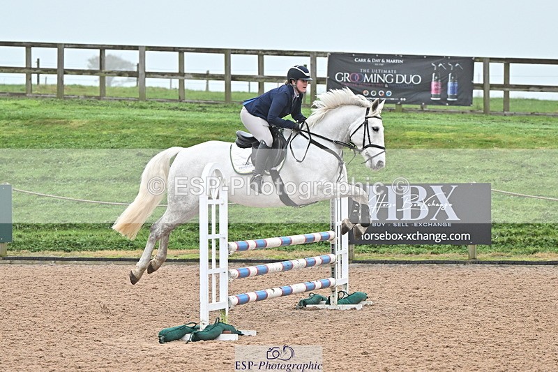 241103A-110327-06863 - SUN Cls 18 British Novice and 90cm Open