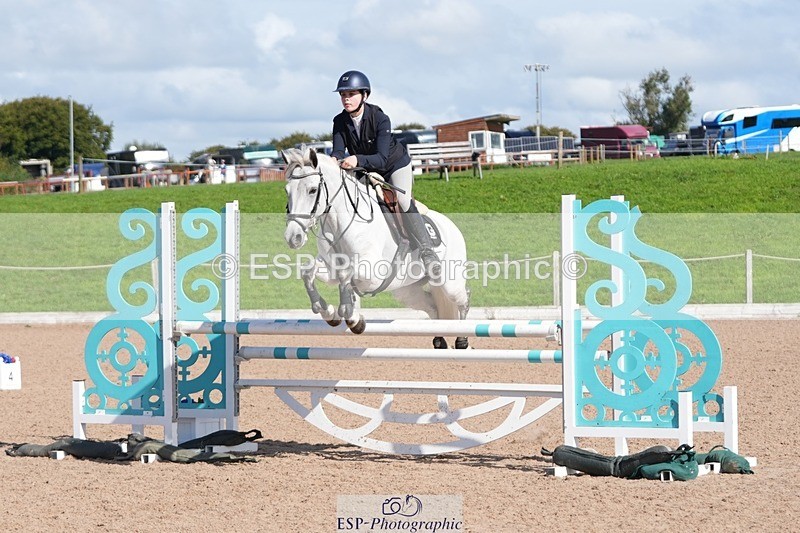 250921-113918-02517 - Cls 6 Pony Newcomers and 1m