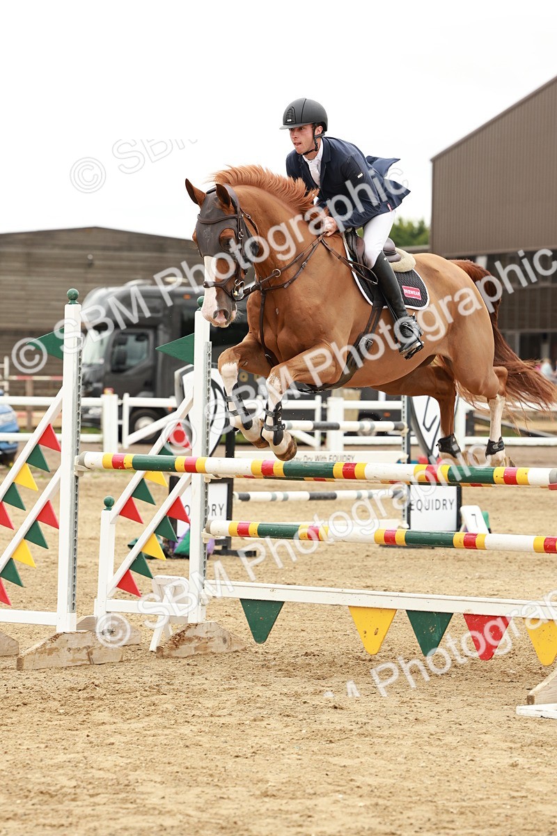 1I0A8058 - Class 5 - Senior Foxhunter 1.20m