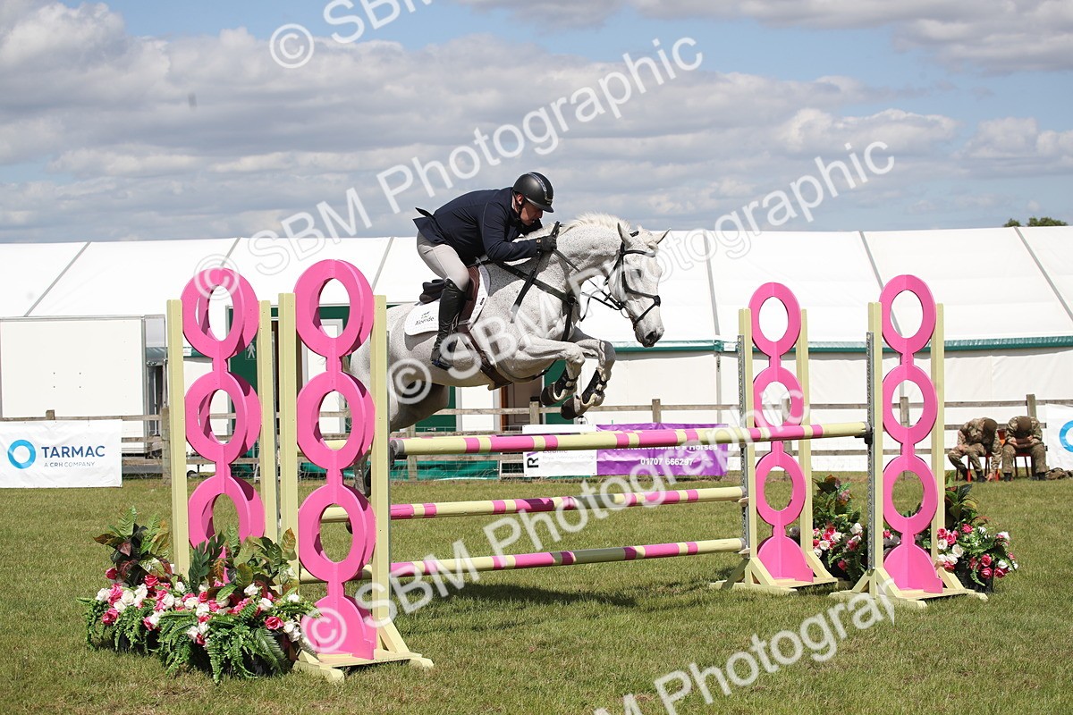 SBM_17404 - Class 208 - Senior Foxhunter 1.20m Open